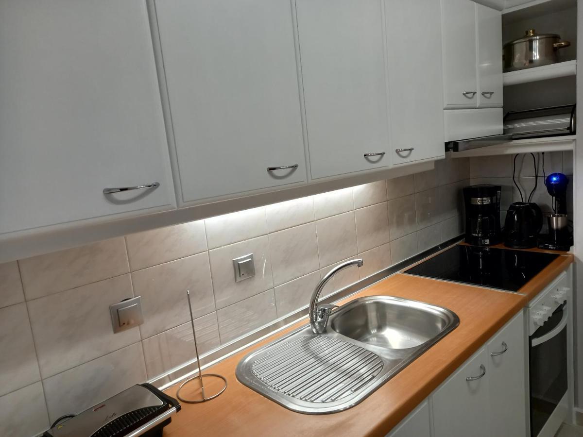 Mystique Apartment Komotini Bagian luar foto