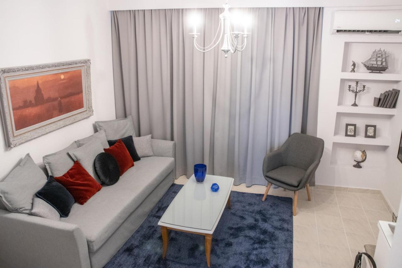 Mystique Apartment Komotini Bagian luar foto