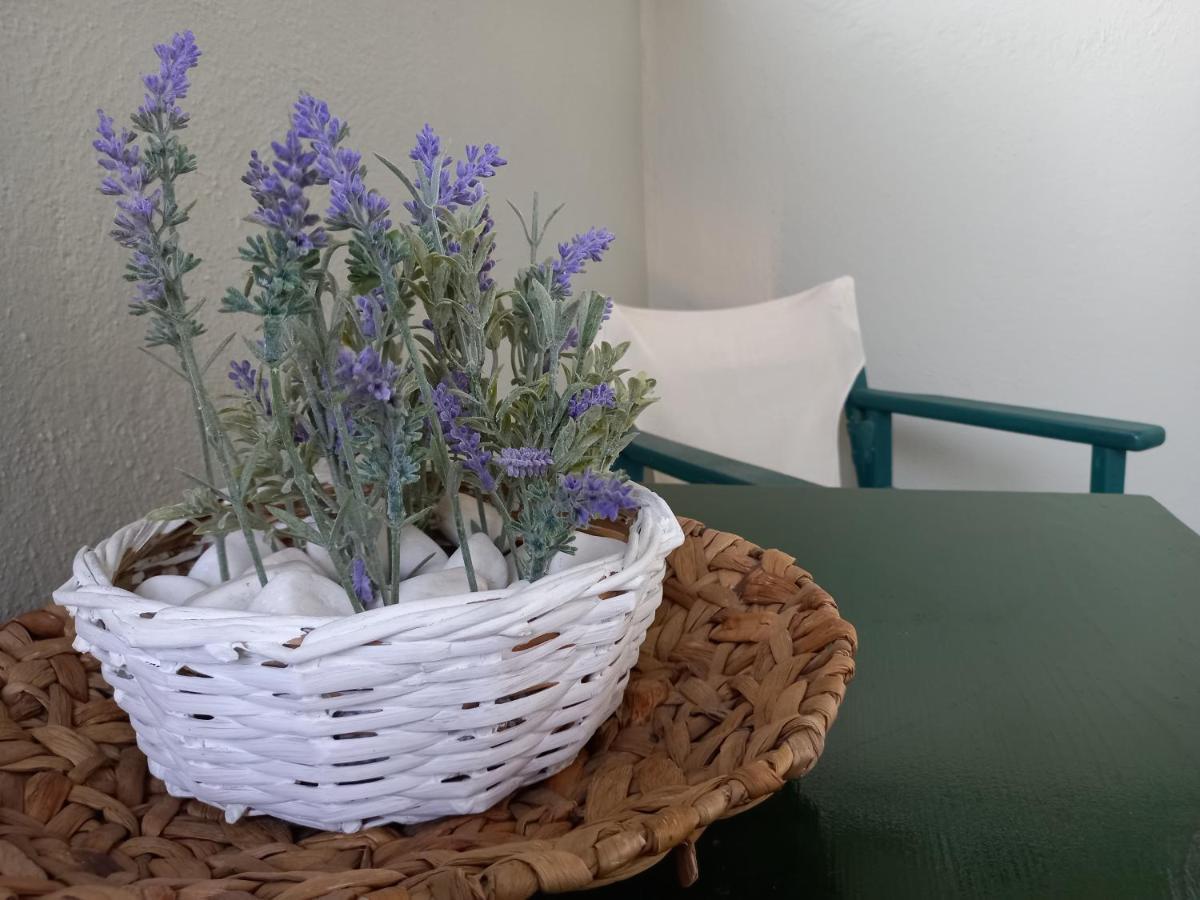 Mystique Apartment Komotini Bagian luar foto
