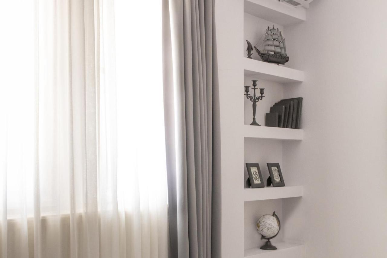 Mystique Apartment Komotini Bagian luar foto